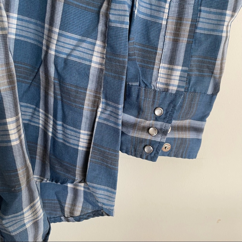 Flannel button down - Picture 4 of 5